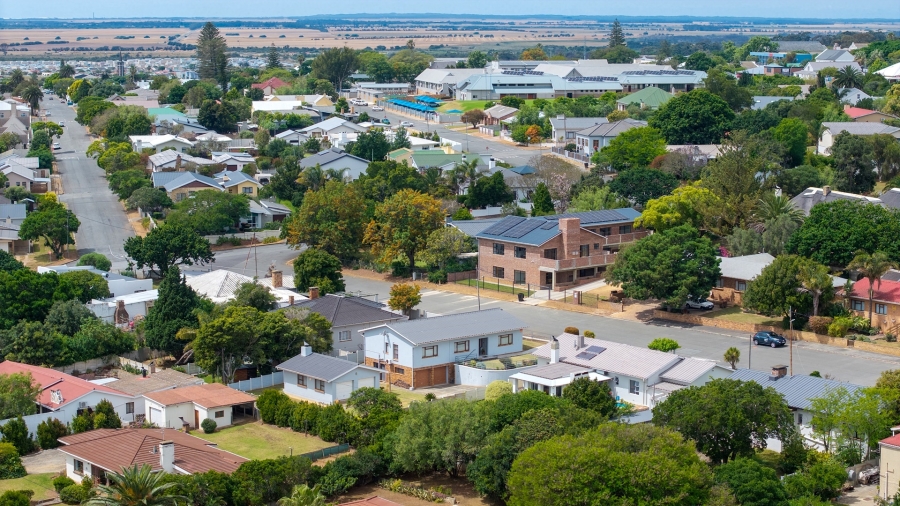 4 Bedroom Property for Sale in Bredasdorp Western Cape